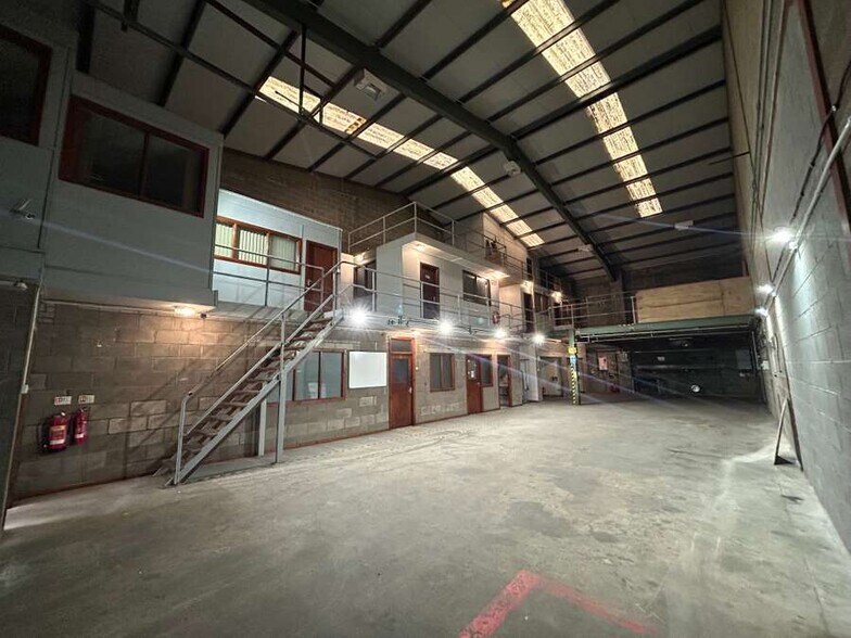 18 Westbank Way, Belfast à louer - Photo de l’immeuble – Image 1 sur 2