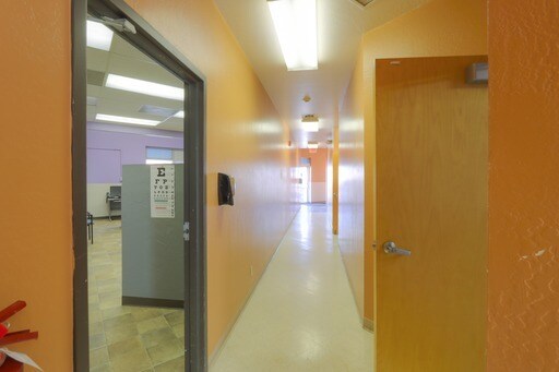 115 E 1st St, Casa Grande, AZ à vendre - Photo intérieure – Image 2 sur 14