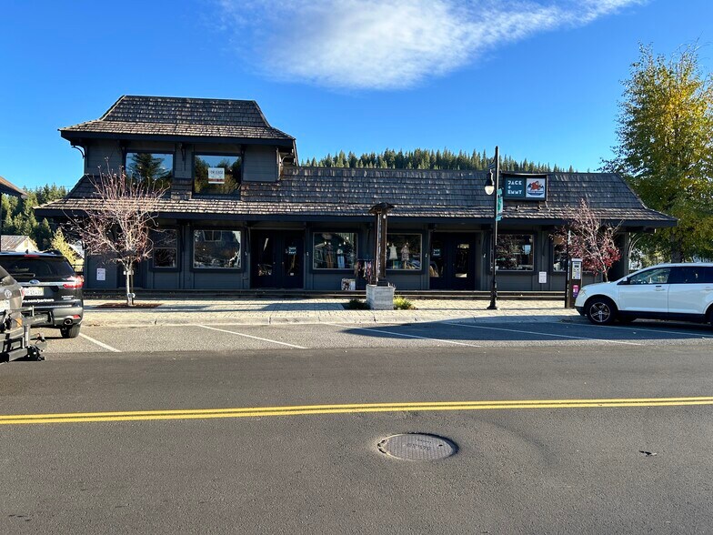 10191 Donner Pass Rd, Truckee, CA à louer - Photo de l’immeuble – Image 2 sur 17