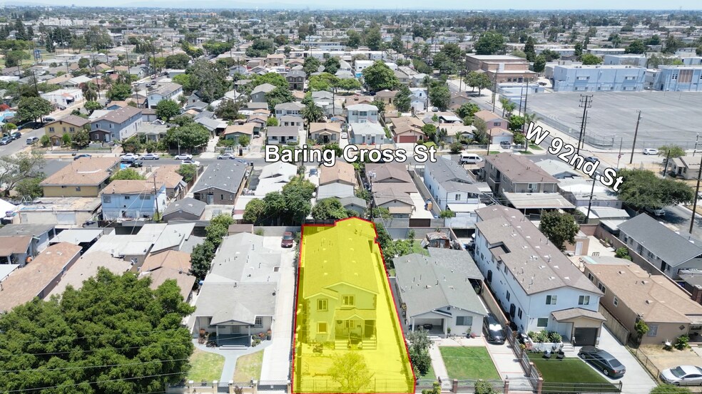 9128 Menlo Ave, Los Angeles, CA à vendre - Photo de l’immeuble – Image 3 sur 8