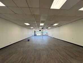 17503-17587 Imperial Valley Dr, Houston, TX à louer Photo intérieure– Image 1 sur 3