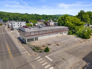 Plus de détails pour 36 Main St, Mexico, ME - Local commercial à vendre