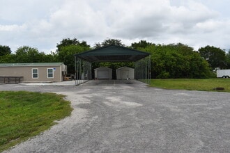 1893 90th Ave, Vero Beach, FL à louer Photo intérieure– Image 2 sur 21