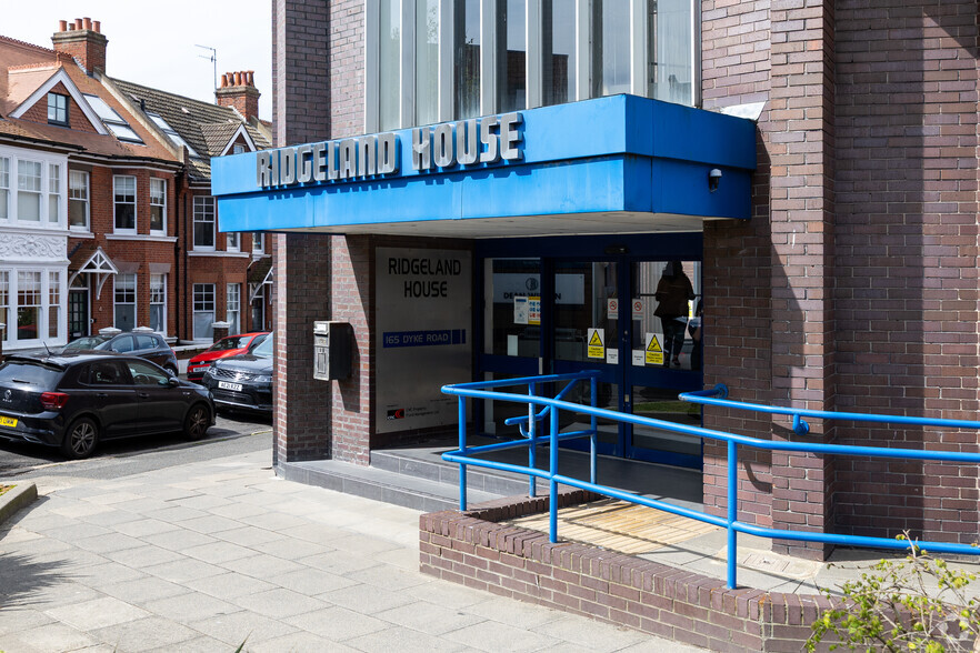 165-167 Dyke Rd, Hove à louer - Photo de l’immeuble – Image 3 sur 3