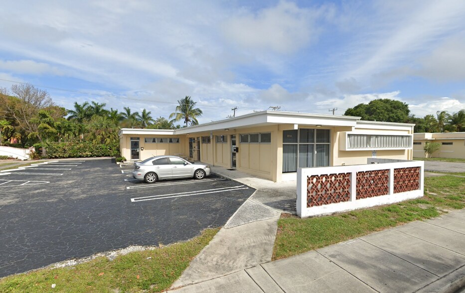3514-3518 Broadway, West Palm Beach, FL à louer - Photo de l’immeuble – Image 2 sur 8