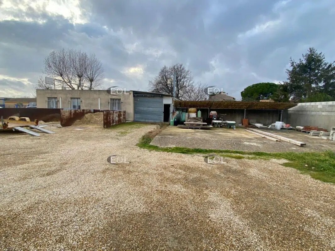 102 Rue Du Mérinos, Saint-Martin-de-Crau à vendre Photo de l’immeuble– Image 1 sur 5