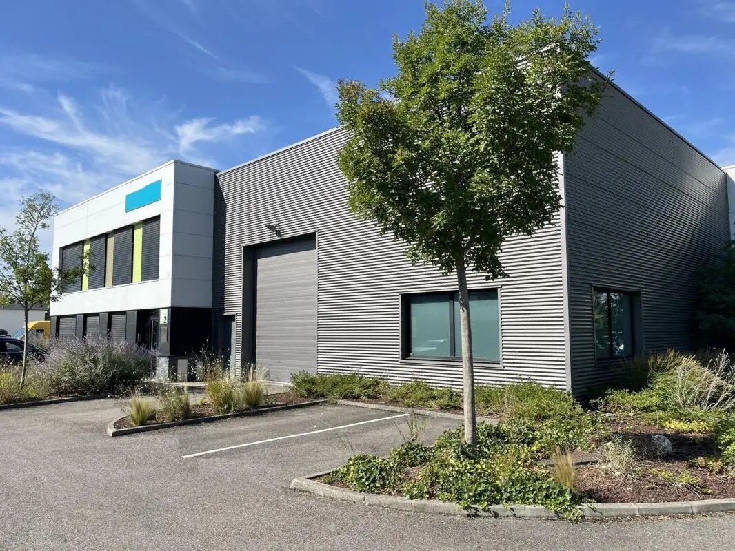 105 Rue Alexandre Dumas, Vaulx-en-Velin à louer Photo de l’immeuble– Image 1 sur 26