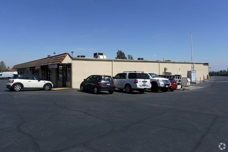 8631-8639 Base Line Rd, Rancho Cucamonga, CA à vendre - Photo de l’immeuble – Image 3 sur 6