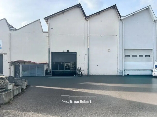 Plus de détails pour Local d'activités, Industriel/Logistique à louer