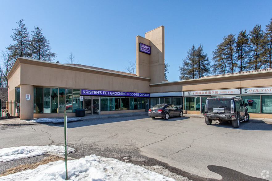591 March Rd, Ottawa, ON à louer - Photo de l’immeuble – Image 1 sur 2