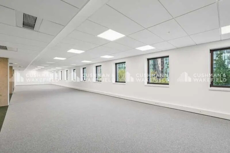 24 Boulevard De Pesaro, Nanterre à louer Photo intérieure– Image 1 sur 4