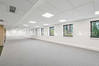 24 Boulevard De Pesaro, Nanterre à louer Photo intérieure– Image 1 sur 4