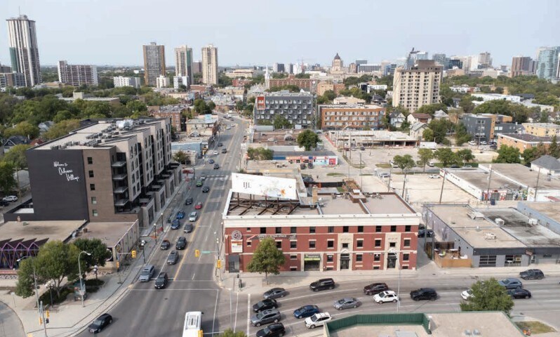 218-224 Osborne St, Winnipeg, MB à vendre - Photo principale – Image 1 sur 4