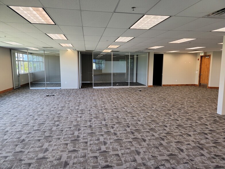 4548 Atherton Dr, Salt Lake City, UT à louer - Photo de l’immeuble – Image 2 sur 21