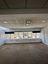 21 Wadsworth Rd, Greenford à louer Photo intérieure– Image 2 sur 5