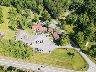 Plus de détails pour 107 Country Creek Dr, Pickens, SC - Local commercial à vendre