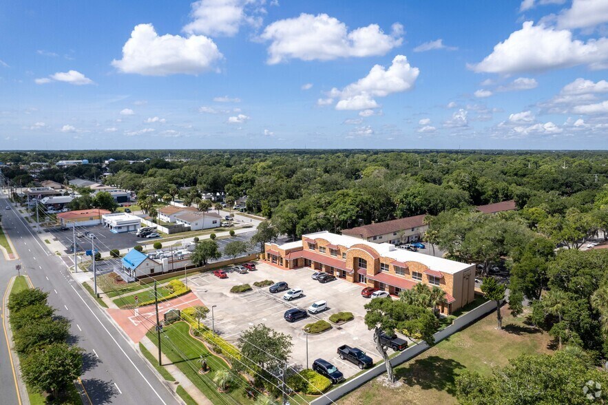 2100 S Ridgewood Ave, Daytona Beach, FL à louer - Aérien – Image 3 sur 6