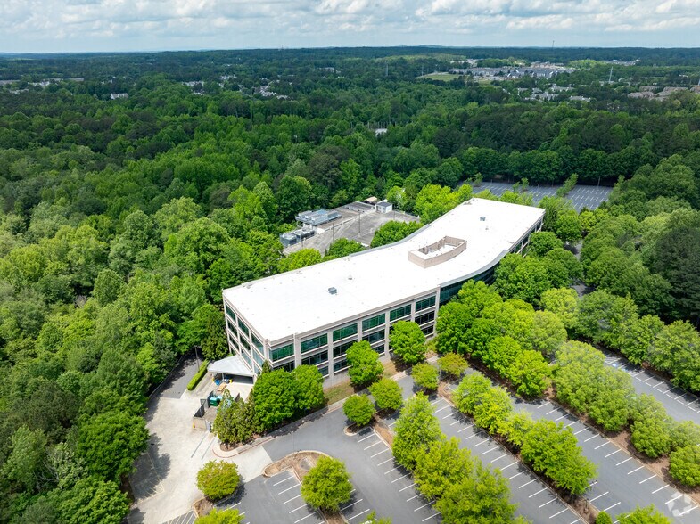 1100 Alderman Dr, Alpharetta, GA à louer - Photo principale – Image 1 sur 17