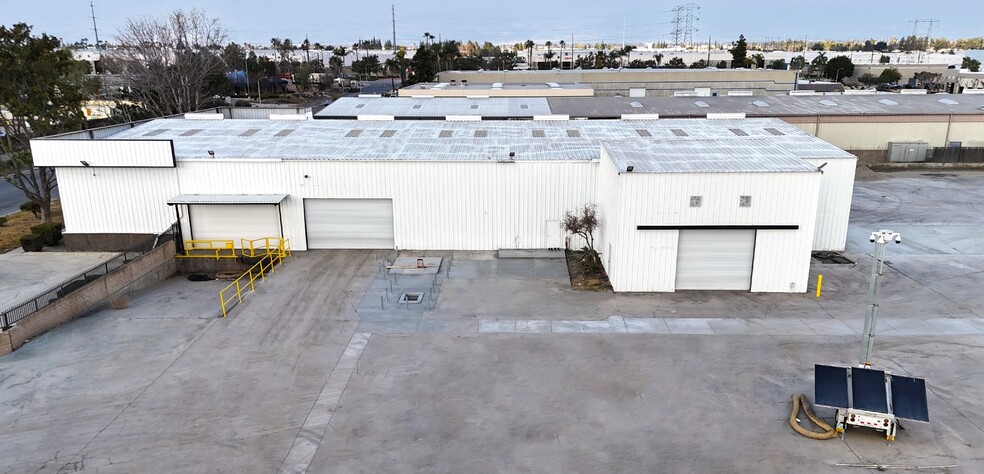 15065 Telephone Ave, Chino, CA à louer - Photo de l’immeuble – Image 3 sur 4