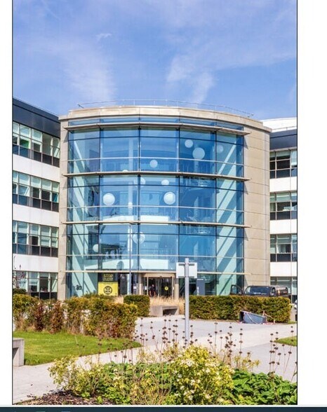 Kao One, Kao Park, Harlow à louer - Photo de l’immeuble – Image 3 sur 20