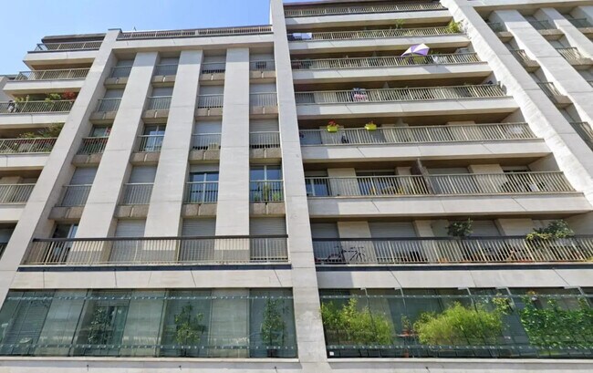 Plus de détails pour 137 Quai De Valmy, Paris - Bureau à louer