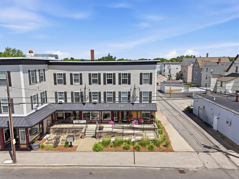165 Kelley St, Manchester, NH à louer - Photo de l’immeuble – Image 1 sur 5