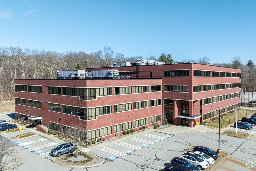 118 Flanders Rd, Westborough, MA à louer - Photo principale – Image 1 sur 15