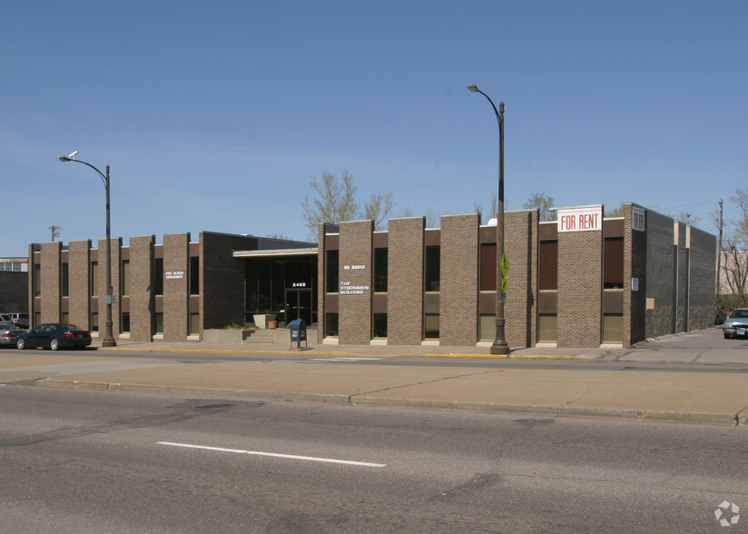 2469 W University Ave, Saint Paul, MN à vendre - Photo de l’immeuble – Image 2 sur 17