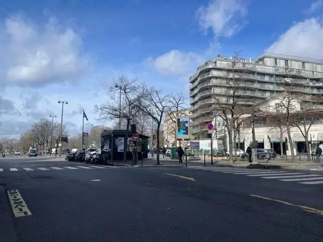 Local commercial dans Paris à vendre - Photo de l’immeuble – Image 2 sur 4