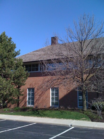 920 S Waukegan Rd, Lake Forest, IL à louer - Photo de l’immeuble – Image 3 sur 5
