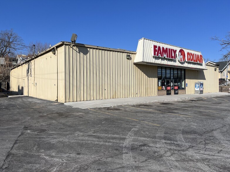 6618 N 30th St, Omaha, NE à louer - Photo de l’immeuble – Image 3 sur 7