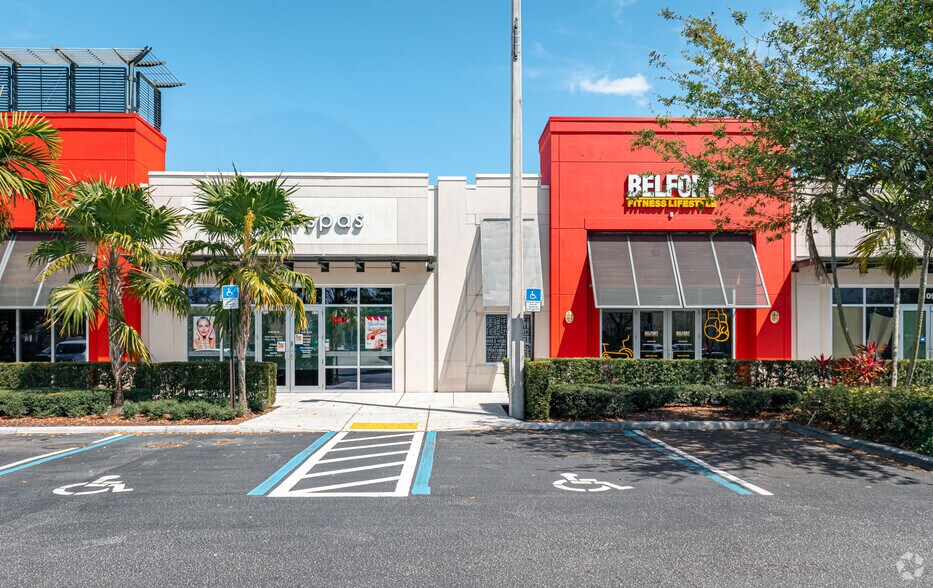 4690 N State Road 7, Coconut Creek, FL à louer - Photo de l’immeuble – Image 3 sur 47