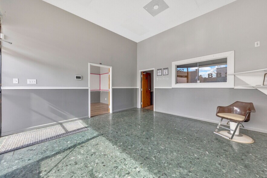 3907 Martin Luther King Jr Ave, Knoxville, TN à louer - Photo de l’immeuble – Image 2 sur 12