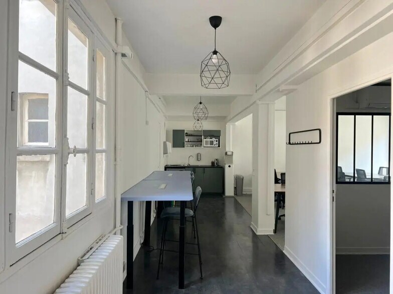 Bureau dans Paris à louer - Photo de l’immeuble – Image 2 sur 8