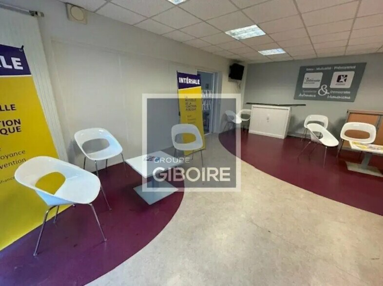 Local commercial dans Rennes à louer - Photo de l’immeuble – Image 2 sur 4