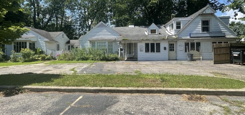 230-238 N McLean Blvd, Elgin, IL à vendre - Photo principale – Image 1 sur 1