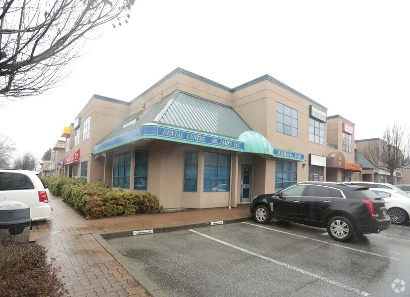 4400 Hazelbridge Way, Richmond, BC à louer - Photo de l’immeuble – Image 2 sur 5