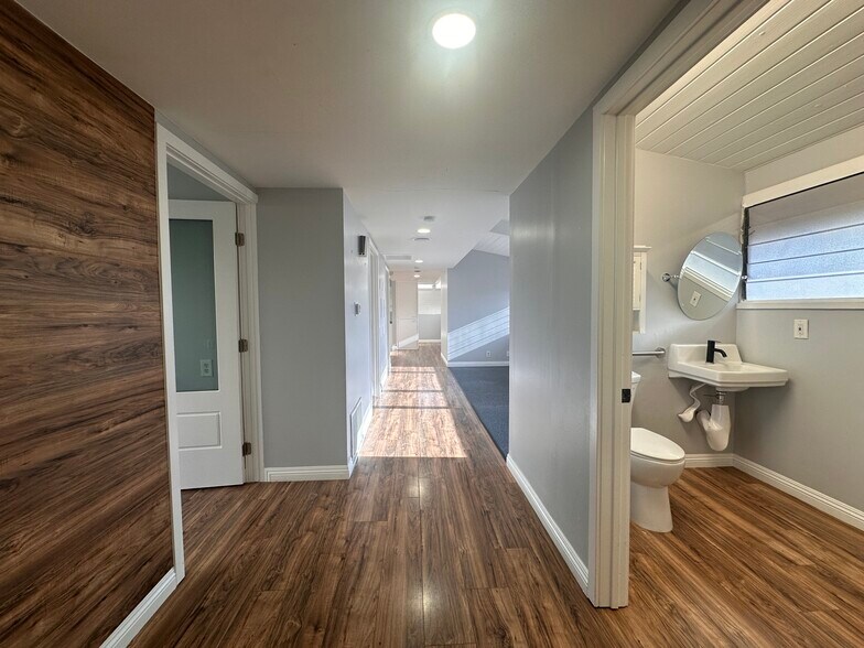 11116 Rives Ave, Downey, CA à louer - Photo intérieure – Image 2 sur 9