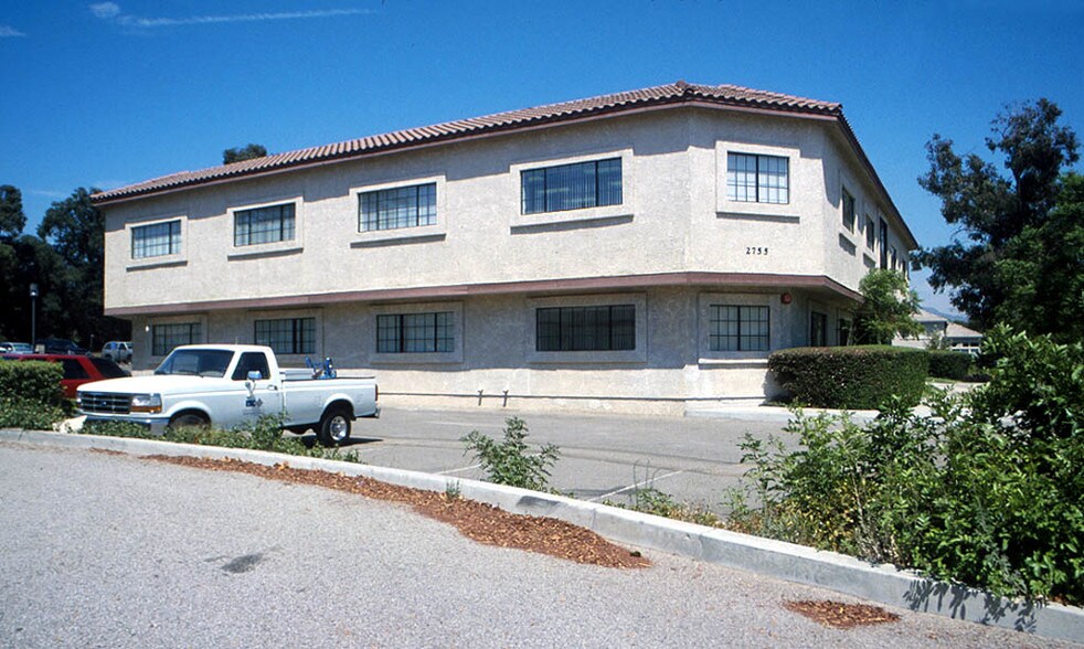 2755 Alamo St, Simi Valley, CA à vendre - Photo de l’immeuble – Image 3 sur 10