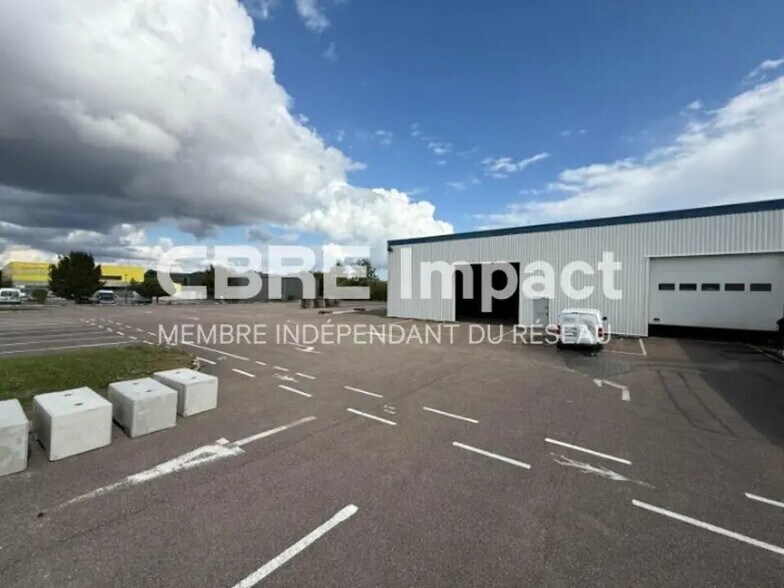 Industriel/Logistique dans Saint-Apollinaire à louer - Photo de l’immeuble – Image 1 sur 7