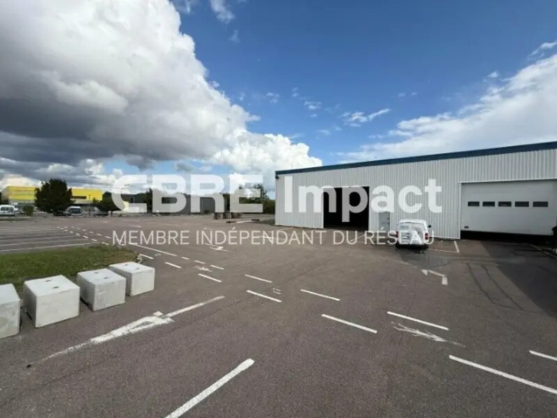 Industriel/Logistique dans Saint-Apollinaire à louer Photo de l’immeuble– Image 1 sur 8