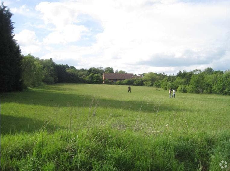 Vange Park Rd, Basildon à louer - Photo principale – Image 1 sur 1