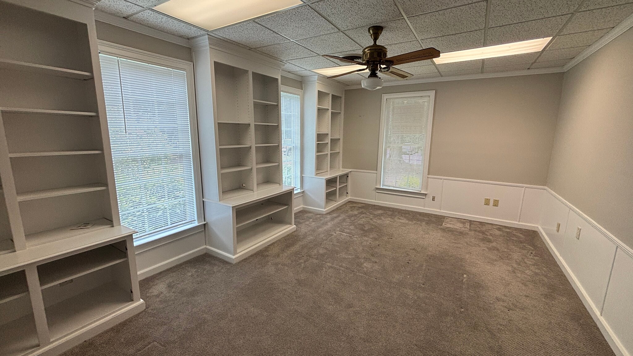 8409 Dunwoody Pl, Sandy Springs, GA à louer Photo intérieure– Image 1 sur 5