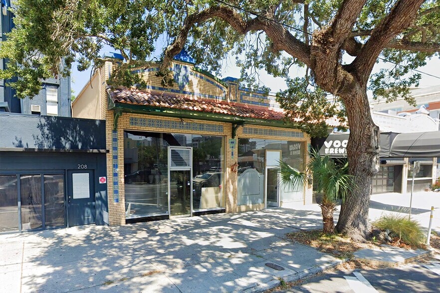 218 4th St N, Saint Petersburg, FL à louer - Photo de l’immeuble – Image 1 sur 3