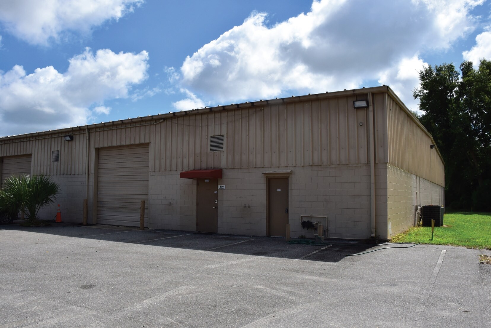 600-650 Poyner Dr, Longwood, FL à louer Photo principale– Image 1 sur 8