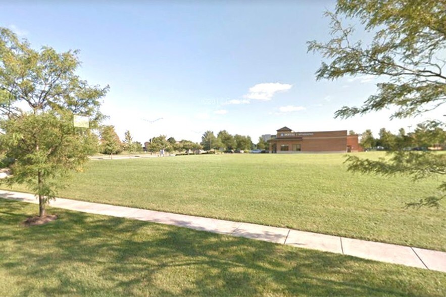 25 S Commons Dr, Aurora, IL à vendre - Autre – Image 3 sur 5