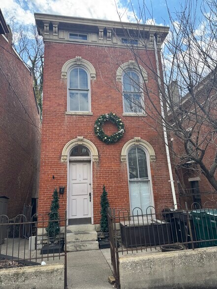535 Liberty Hl, Cincinnati, OH à vendre - Photo de l’immeuble – Image 2 sur 5