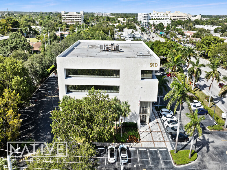 910 SE 17th St, Fort Lauderdale, FL à louer - Photo de l’immeuble – Image 2 sur 37