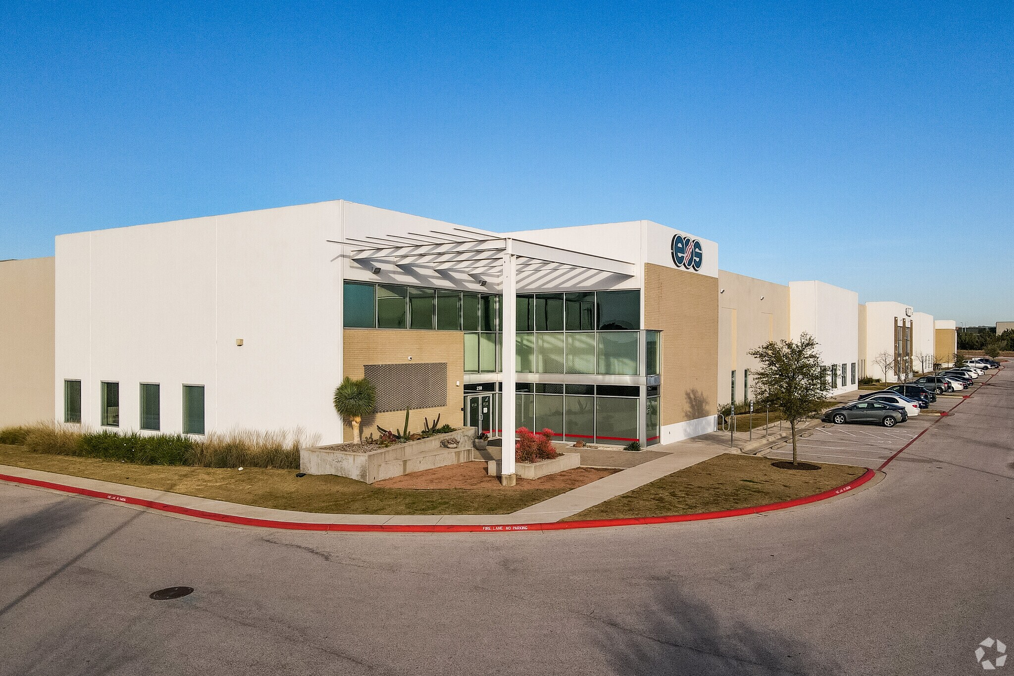 3813B Helios Way, Pflugerville, TX à louer Photo principale– Image 1 sur 9