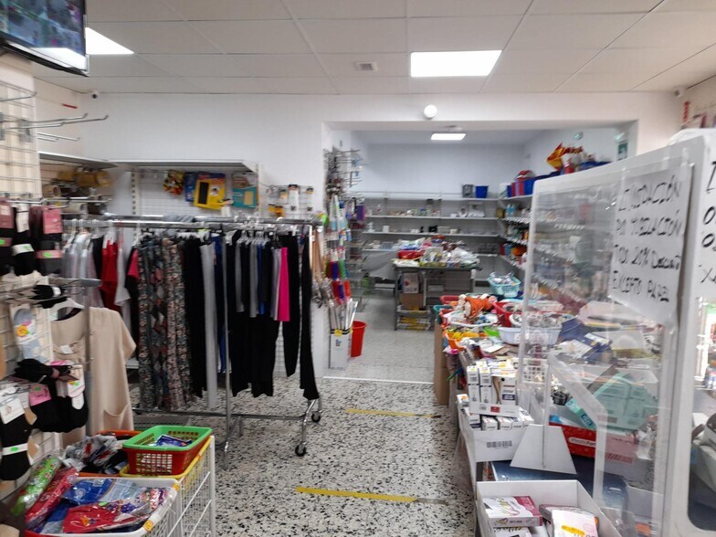 Local commercial dans Cáceres, Cáceres à vendre - Photo intérieure – Image 1 sur 18